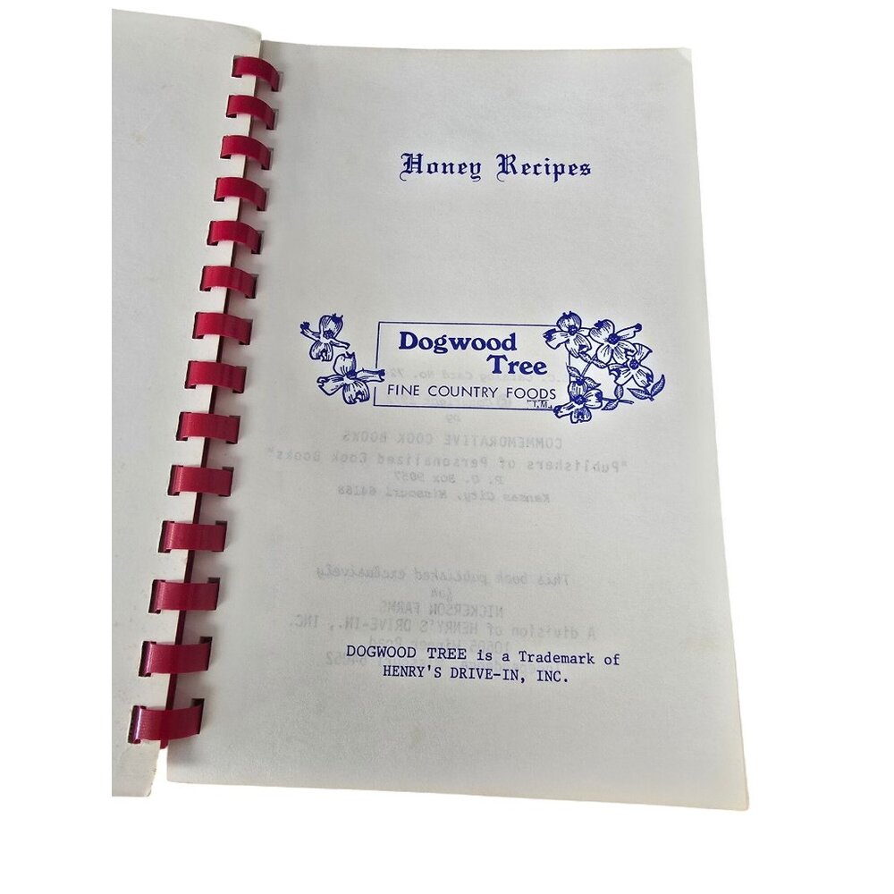 A Honey Of A Cookbook Dogwood Tree Fine Country Foods Spiral 1972 Recipes - Picture 2 of 9